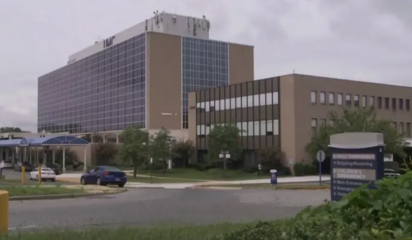 Los trabajadores del UMC de Anacostia alegan mala gestión en medio de los primeros recortes de servicios