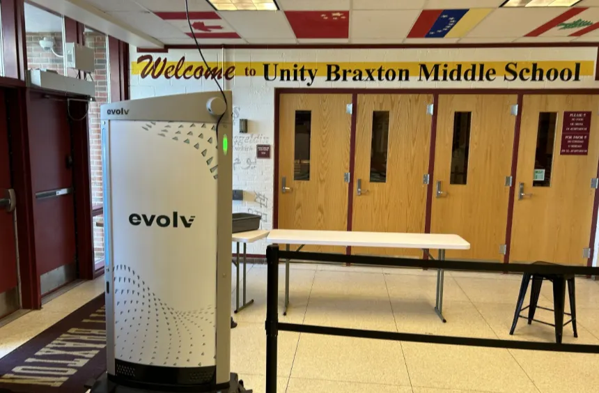 Escáneres de armas en las escuelas del condado de Prince William reducen los casos en su primer año