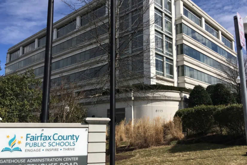 Los educadores del condado de Fairfax desafían el nuevo sistema de calificación escolar de Virginia