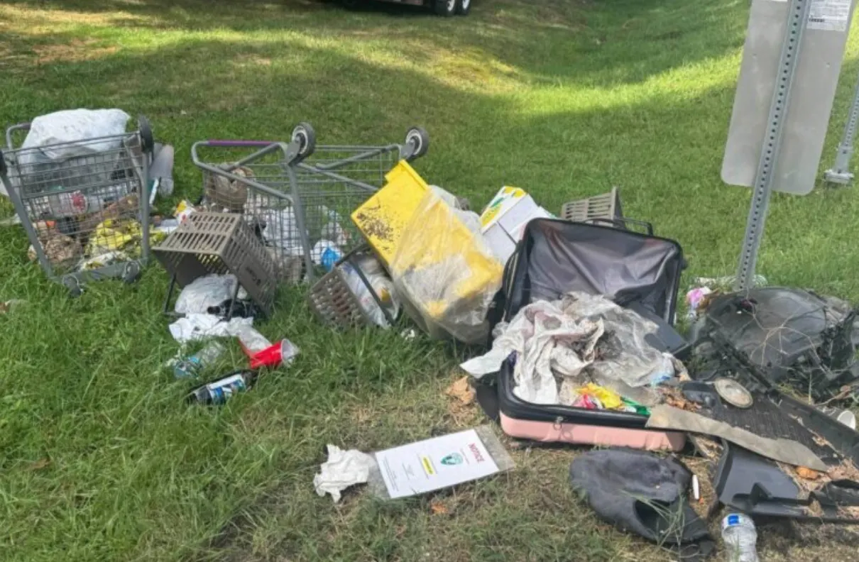 El condado de Fairfax aborda el problema de los sin techo con una limpieza de parques