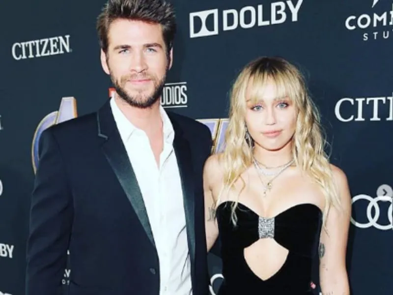 Miley Cyrus asegura sentirse devastada por su divorcio