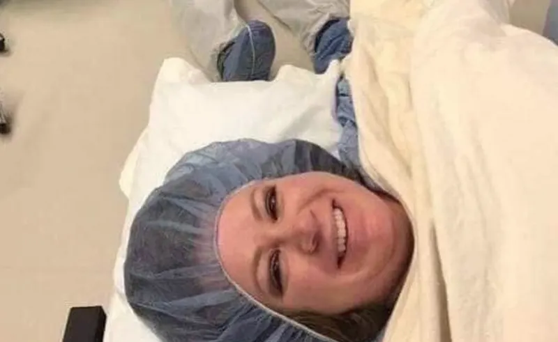 Selfie de una madre en labor de parto se viraliza