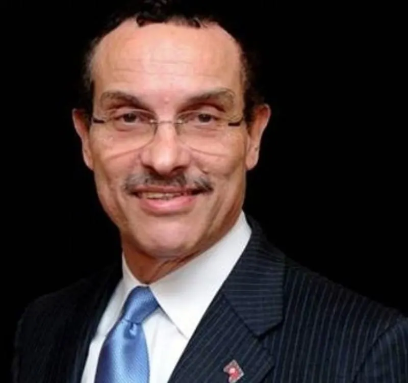 Ex alcalde Vincent Gray se enfrenta a una multitud de aspirantes en la reelección al Consejo de D.C.