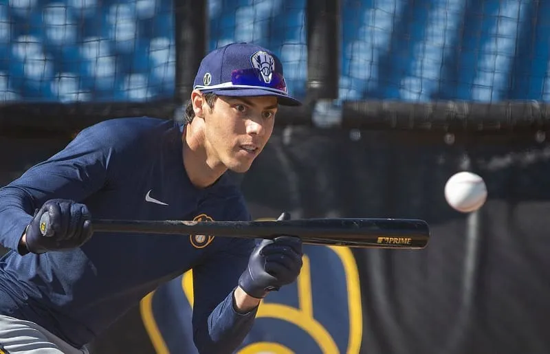 Christian Yelich acuerda extensión con los Cerveceros