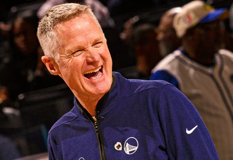 ¿Qué palmarés tiene Steve Kerr, el coach de los Golden State Warriors y el que más gana en la NBA?