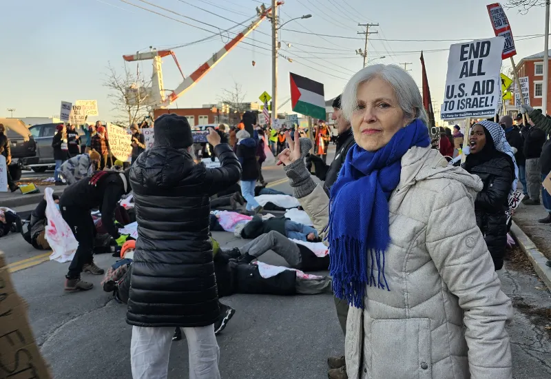 La candidata presidencial Jill Stein fue arrestada en una protesta antiisraelí