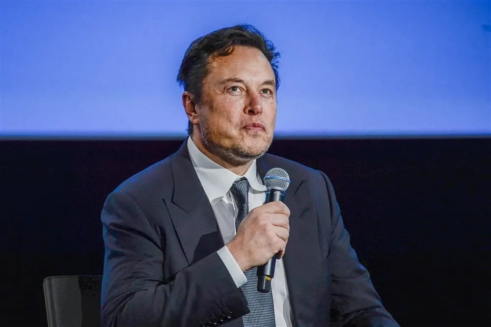 Elon Musk enfrenta la tormenta por legislación fiscal de Trump
