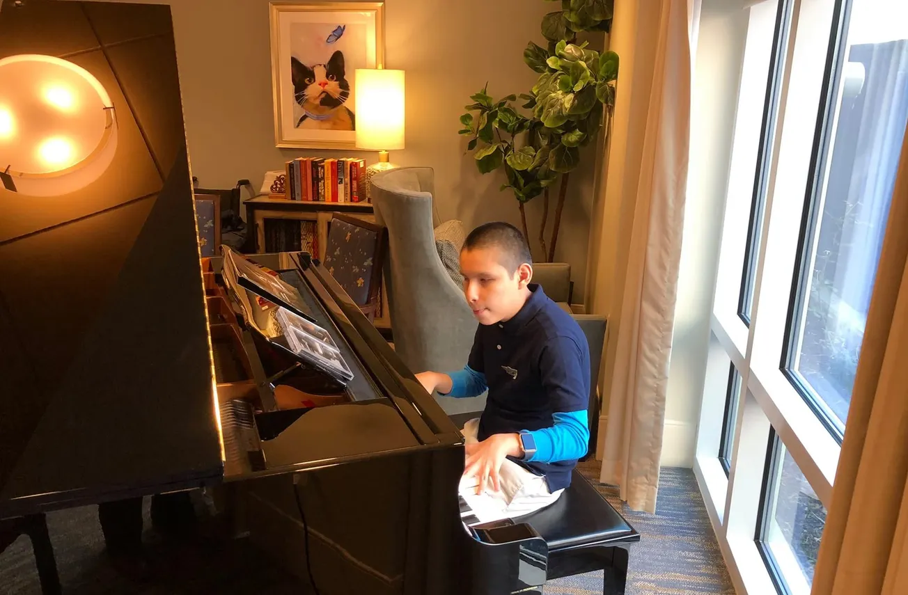 Entregan $500 mil para proyectos de 39 organizaciones de apoyo a jóvenes en DC