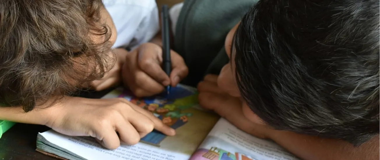 El impacto emocional de la migración en los niños latinos: consejos de expertos para apoyar su salud mental