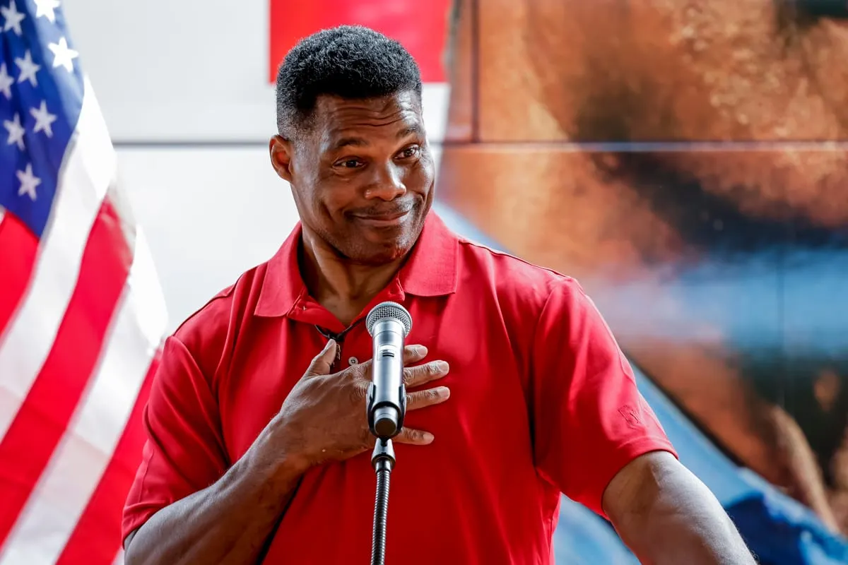 Piden investigar a Herschel Walker, candidato a senador por Georgia