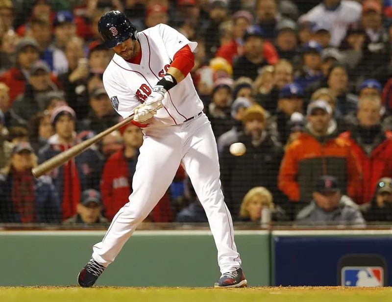 J.D. Martínez amenaza con su mejor torneo después de corregir su error