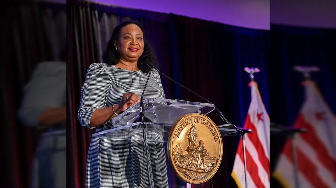 Kimberly A. Bassett: desde guardiana del Sello del Distrito hasta abanderada de la lucha por el liderazgo femenino