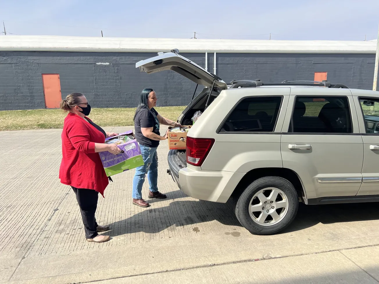 Trabajadores comunitarios de salud se quedan sin fondos para ayudar a los más vulnerables