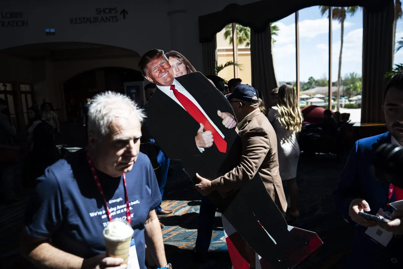 Los Republicanos pasaron del "imperio del mal" de Reagan a los elogios de Trump hacia Putin