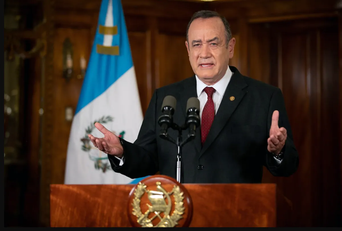 Guatemala: presidente rechaza aprobar polémica ley contra aborto y población LGBTIQ