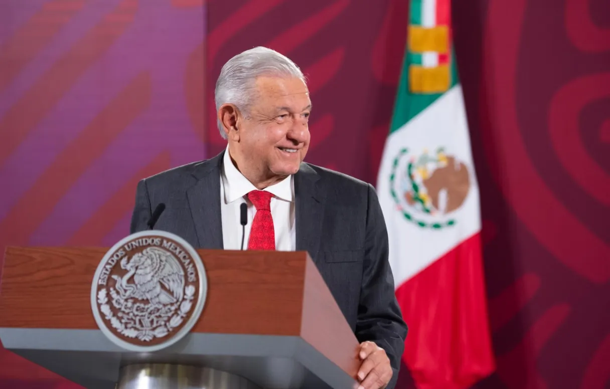 AMLO nuevamente defiende su proyecto