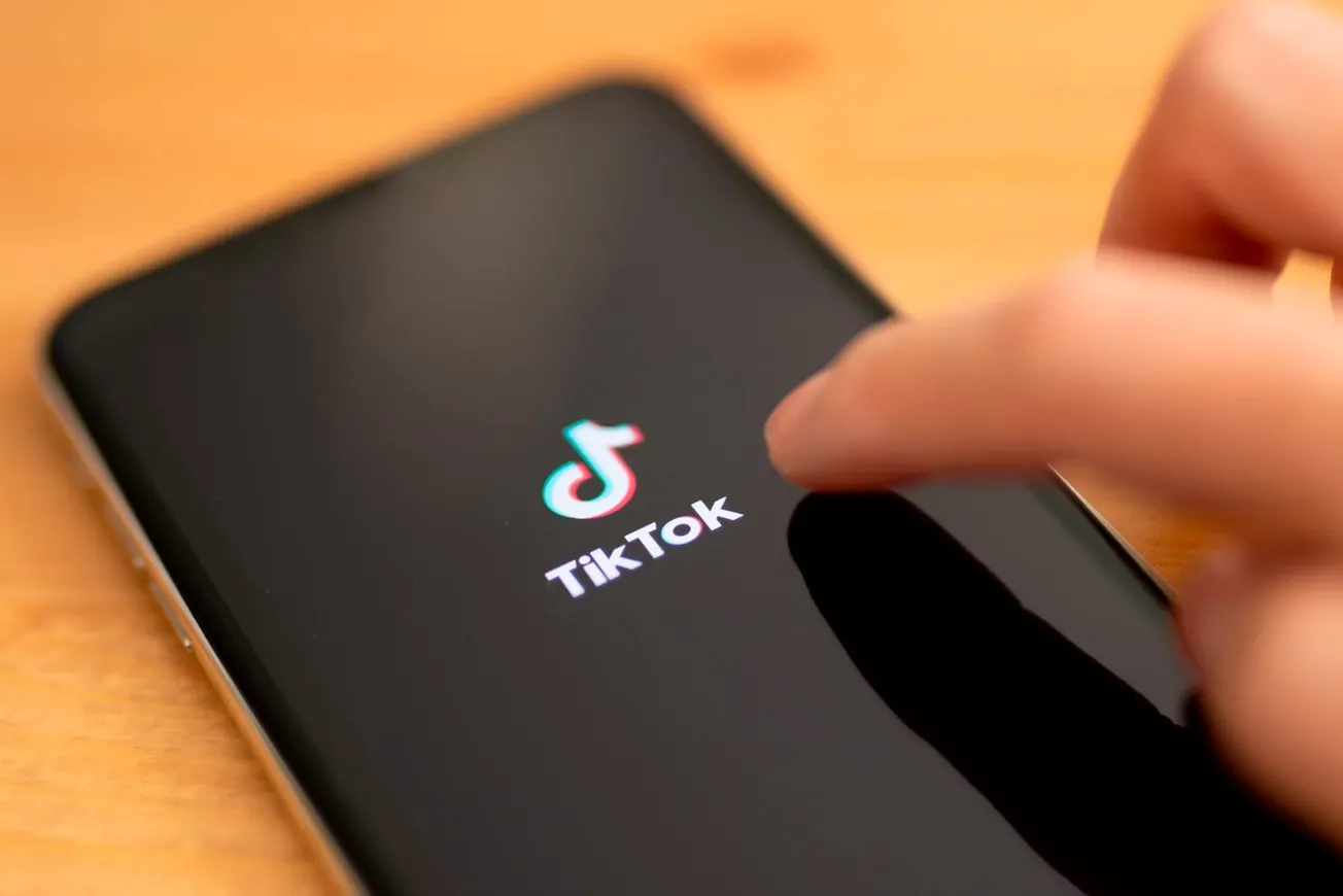 Administración Trump restringe uso de Tiktok y Wechat