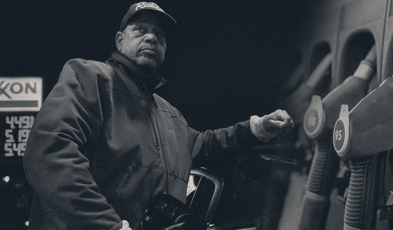 Con o sin auto, subida de la gasolina impacta bolsillos de los residentes del DMV