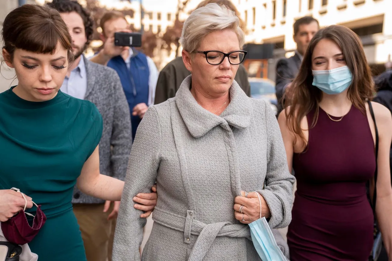 Declaran culpable a un miliciano de Texas en el primer juicio por el asalto al Capitolio