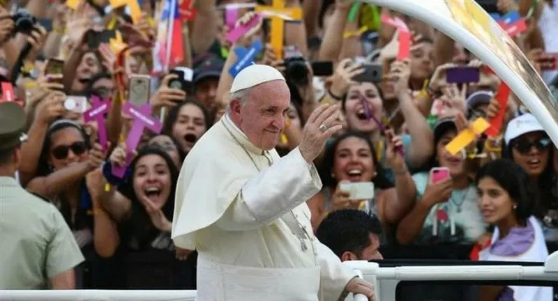 Papa Francisco sobre abusos sexuales: Iglesia debe cambiar si quiere mantener próximas generaciones
