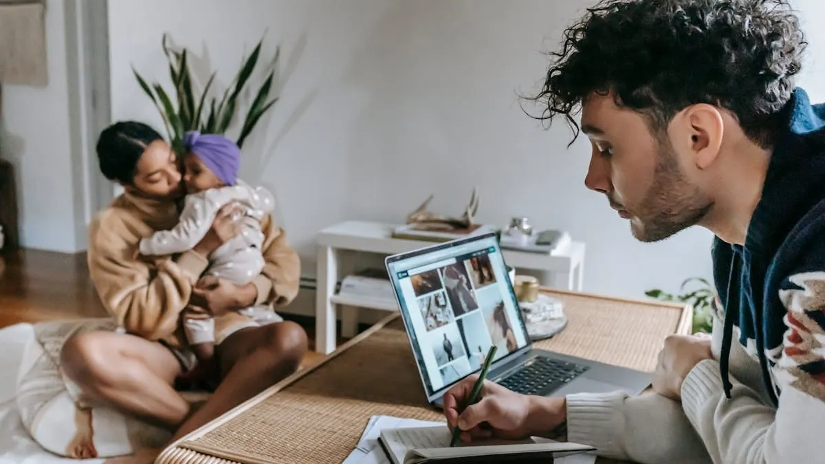 Permisos parentales en el DMV muestran avances, pero persisten desigualdades