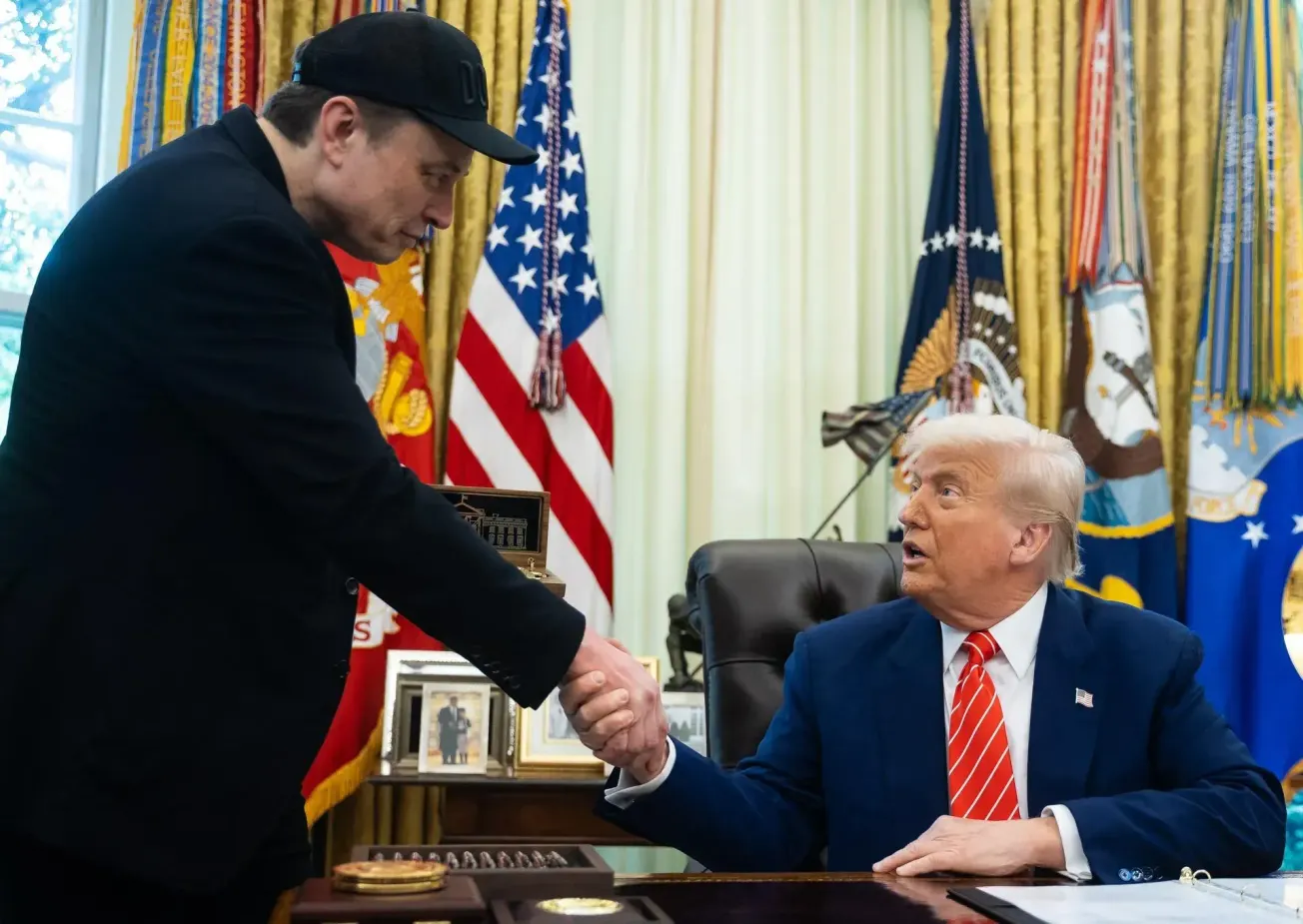 Trump propone eliminar subsidios a Elon Musk para ahorrar en el presupuesto nacional