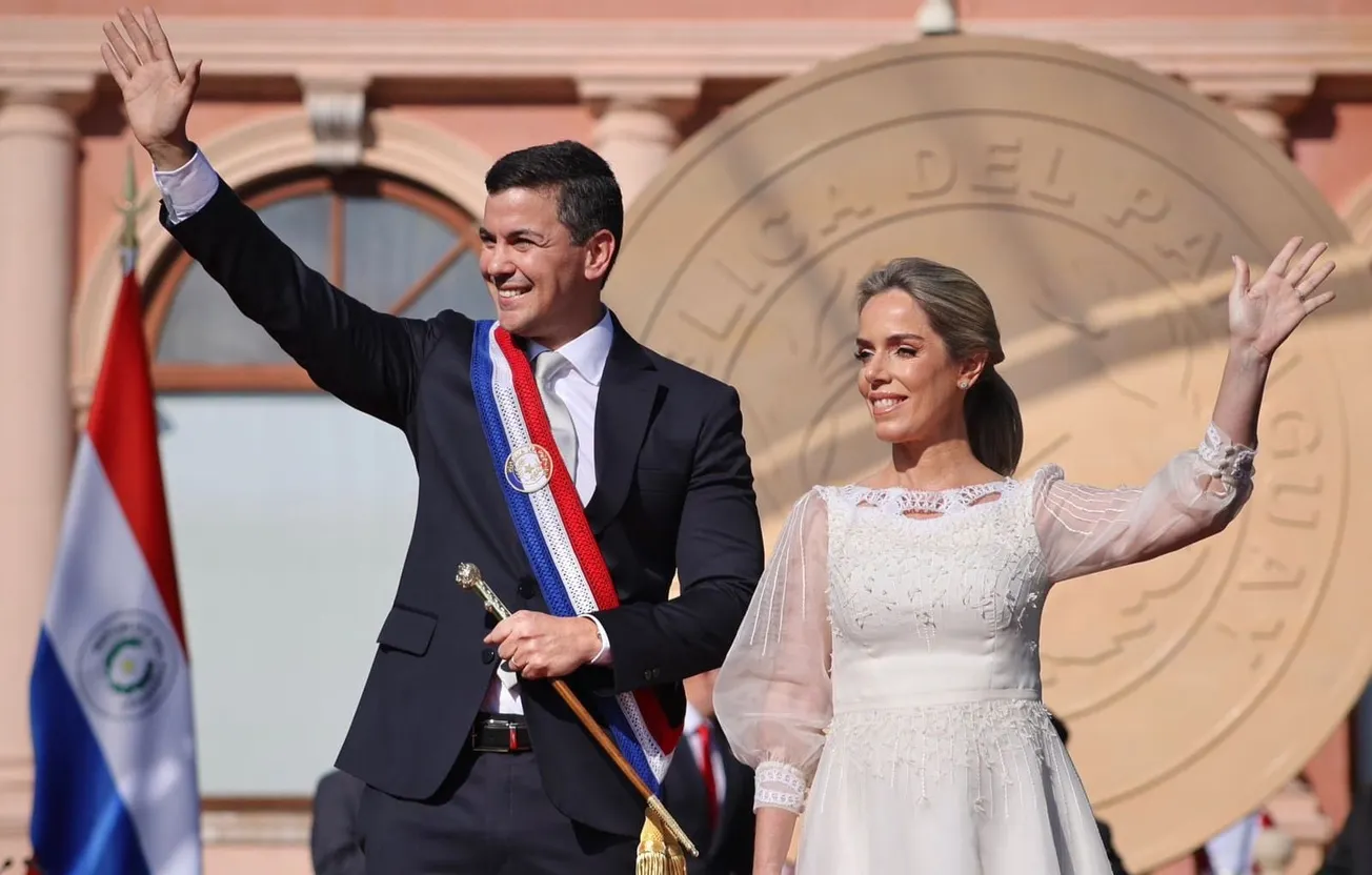 Santiago Peña es el nuevo presidente de Paraguay
