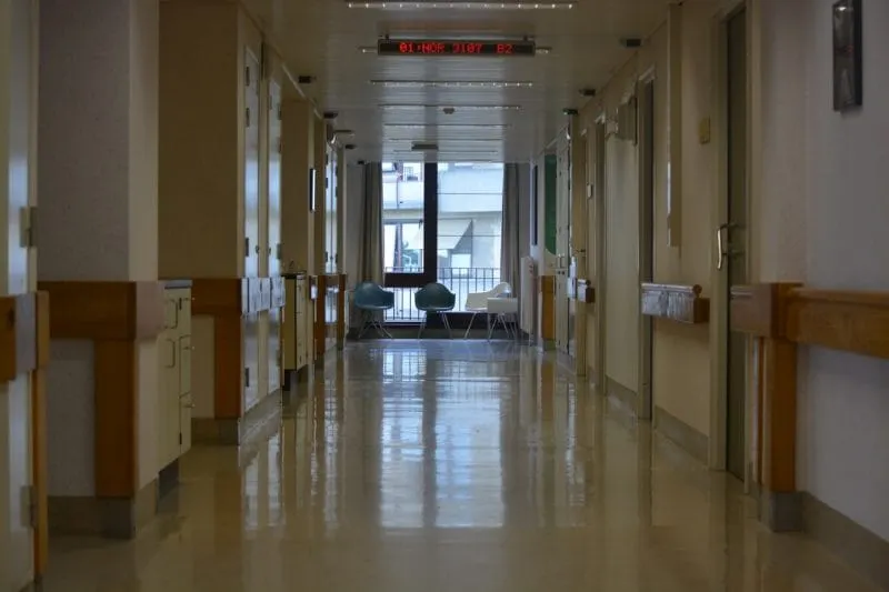 Hartos de esperar: pacientes abandonan las salas de emergencia sin recibir tratamiento