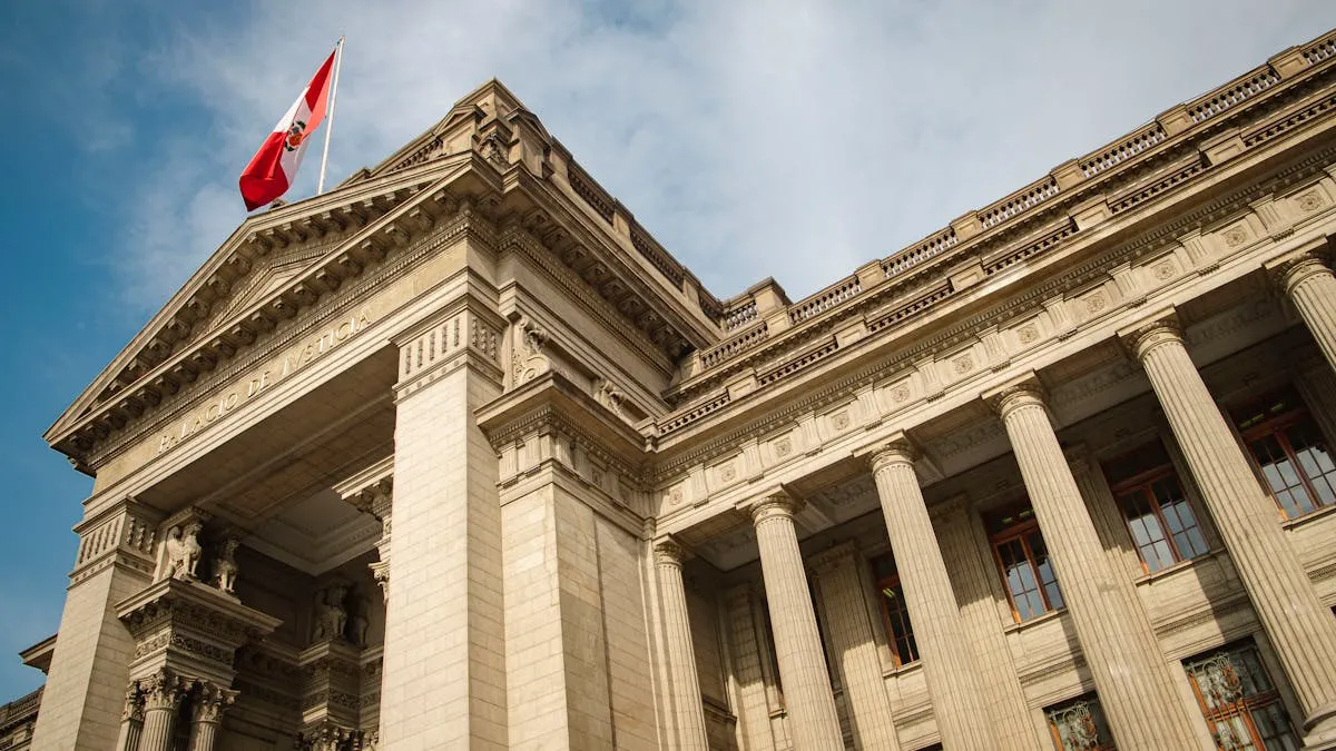 PERÚ: DE REINO A REPÚBLICA INDEPENDIENTE