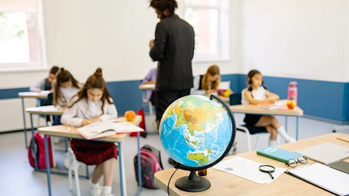 Escuelas del DMV luchan por cubrir vacantes docentes antes del inicio de clases