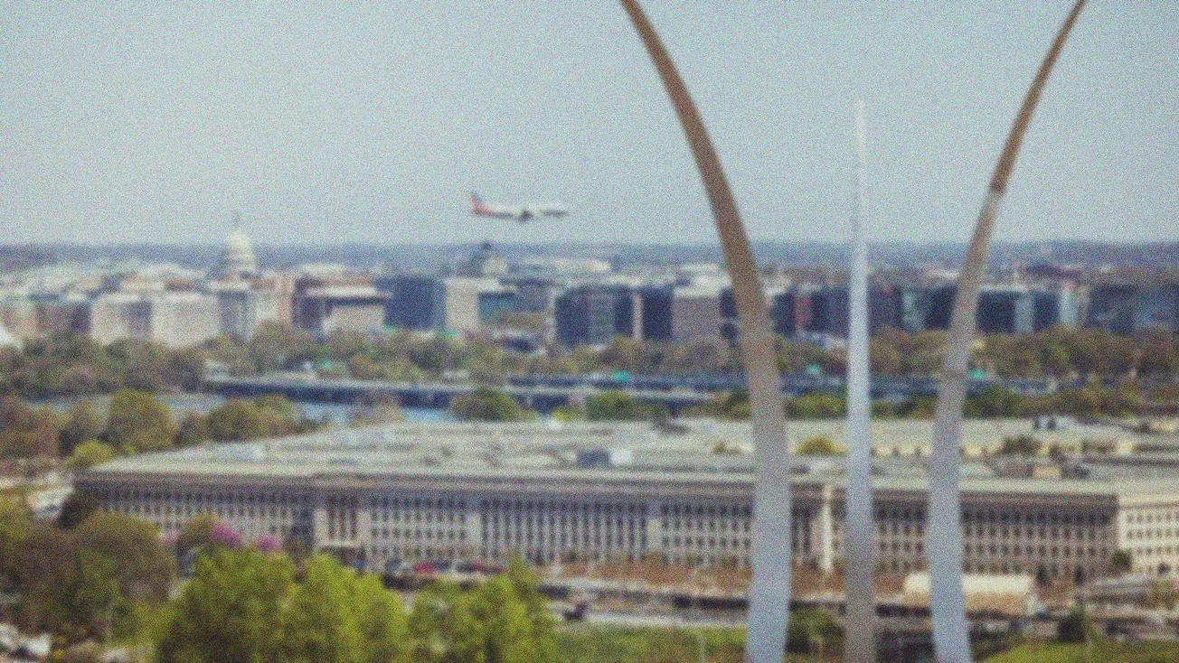 No más consejos, solo control en el Pentágono: adiós think tanks, hola war room