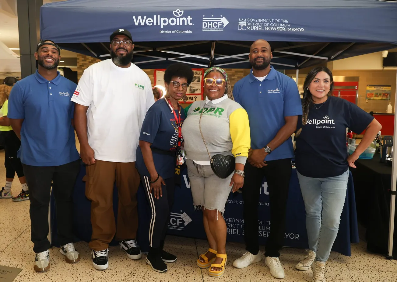 “¡Otro verano exitoso!”: Jóvenes de DC celebran logros gracias al campamento de DPR