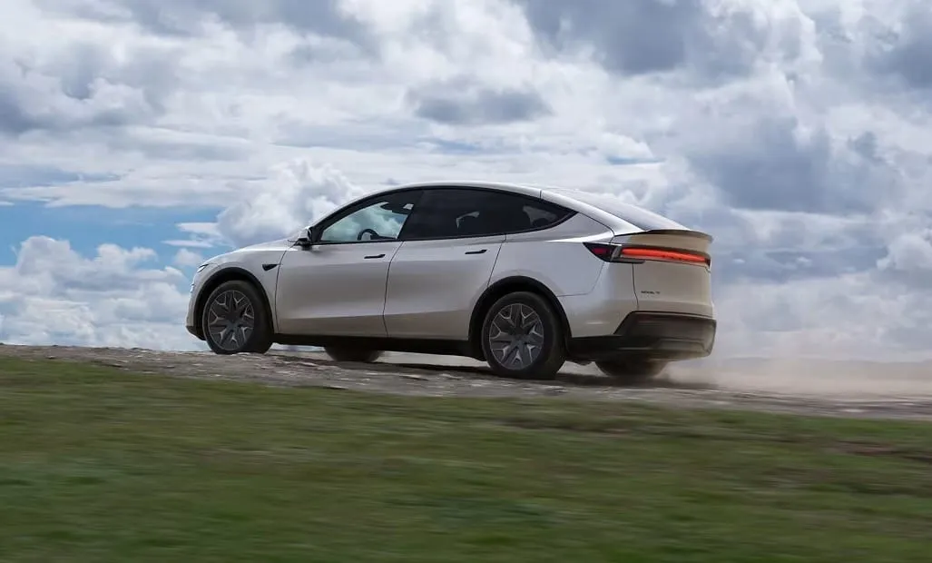 Tesla lanza el Model Y L en China a un precio inicial de 47 mil dólares