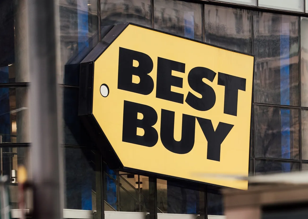 Best Buy cae 2% en bolsa a pesar del aumento en las ventas: los inversores se preocupan por las previsiones anuales de la compañía
