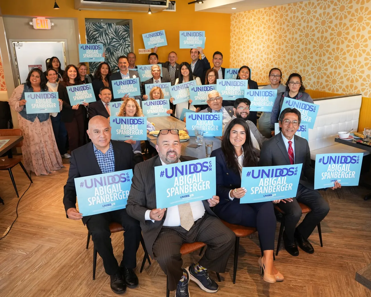 Nueva alianza destaca el poder del voto latino, respalda candidatos en las elecciones de VA