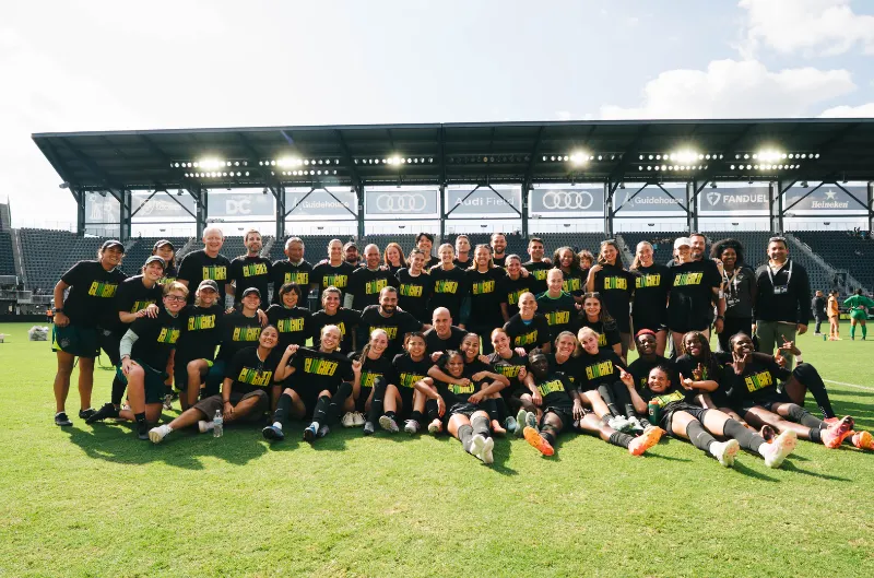 El deporte en la capital vibra entre despedidas y triunfos