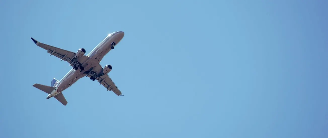 Qué sabemos sobre las emergencias médicas a bordo de un avión y cómo prevenirlas