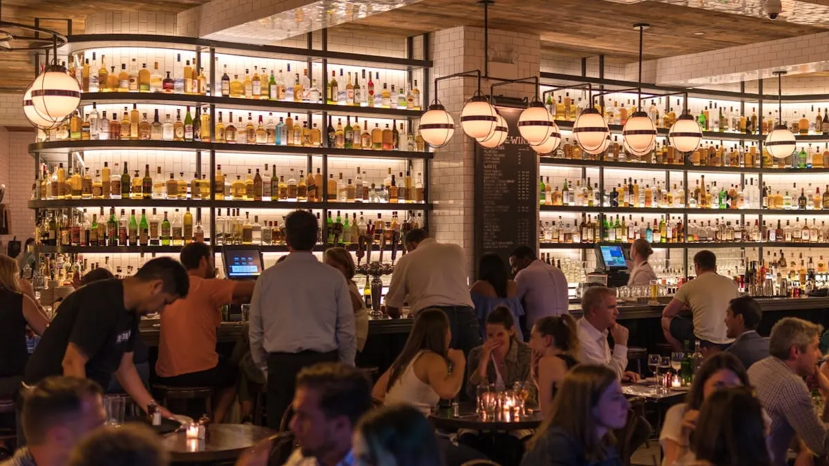 Demócratas apoyan sindicatos en restaurantes de DC