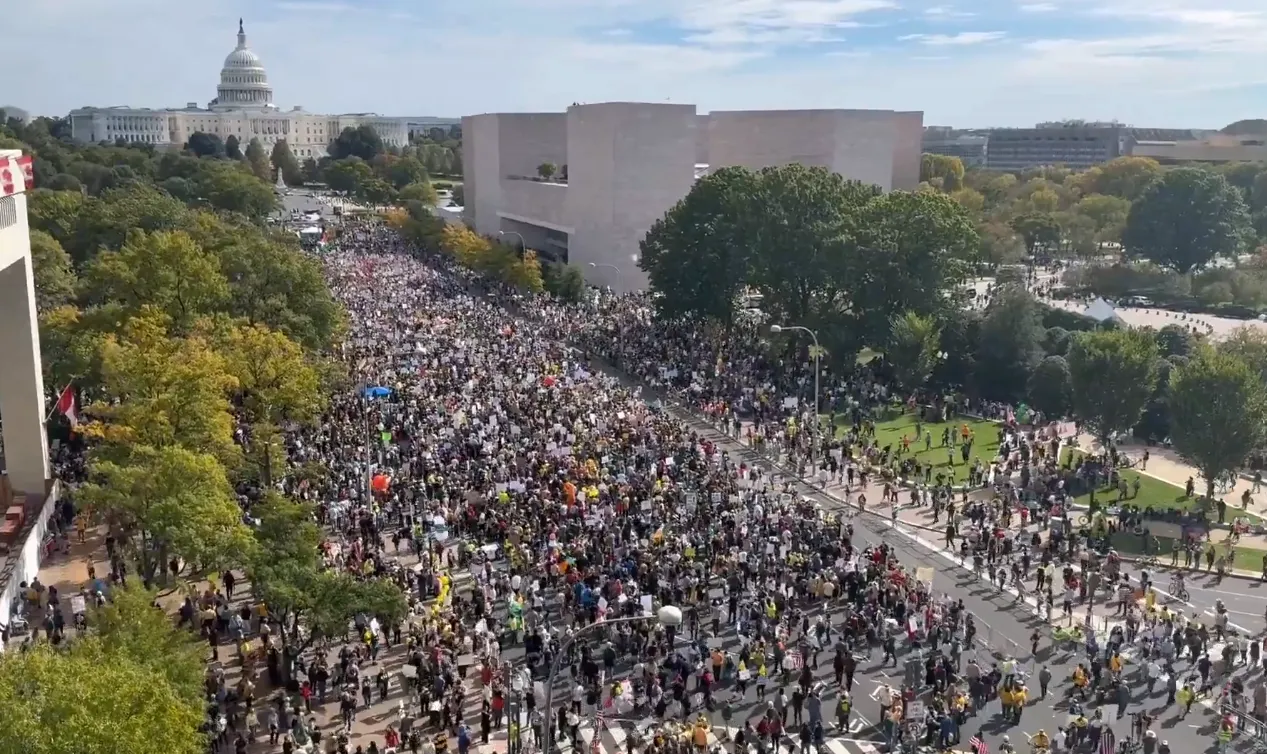 Miles marcharán en Washington durante la jornada nacional No Kings
