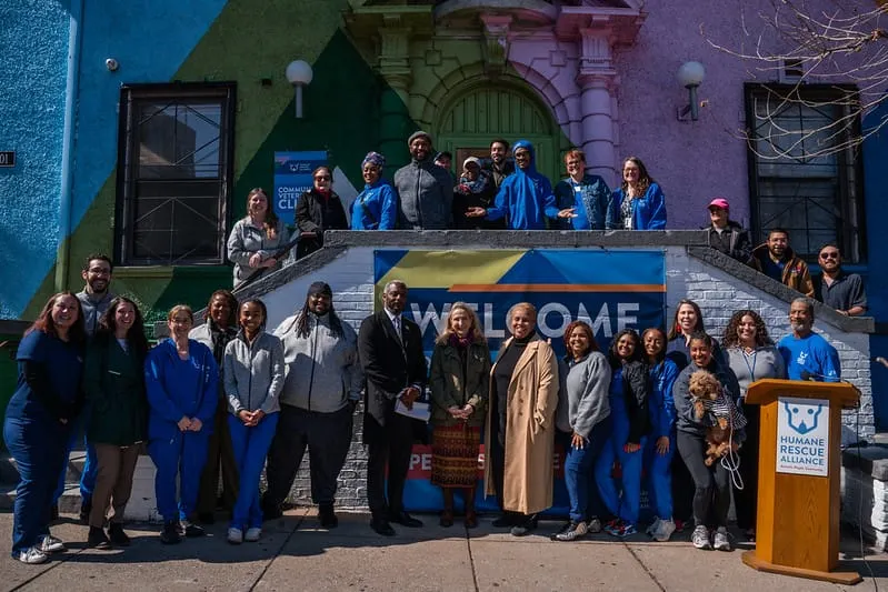 Abren clínica veterinaria accesible en Anacostia