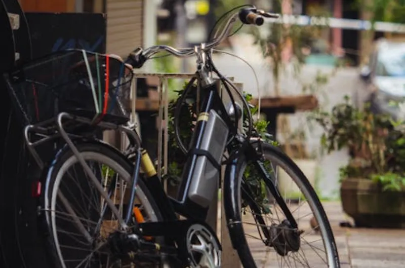 DC subsidia e-bikes para repartidores de comida: ya van 15.000 entregas