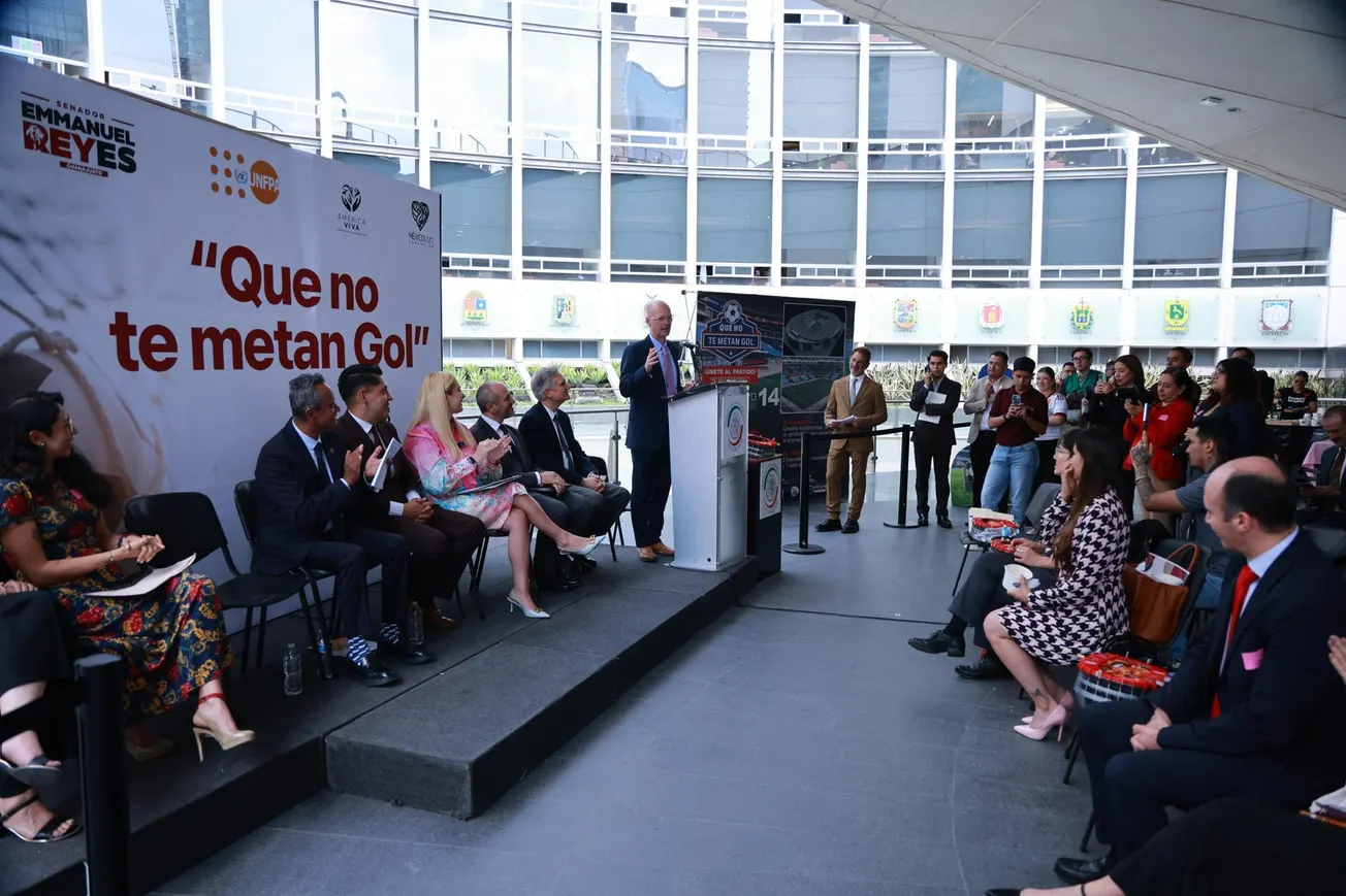 Impulsan educación sexual para jóvenes de Latinoamérica rumbo al Mundial 2026