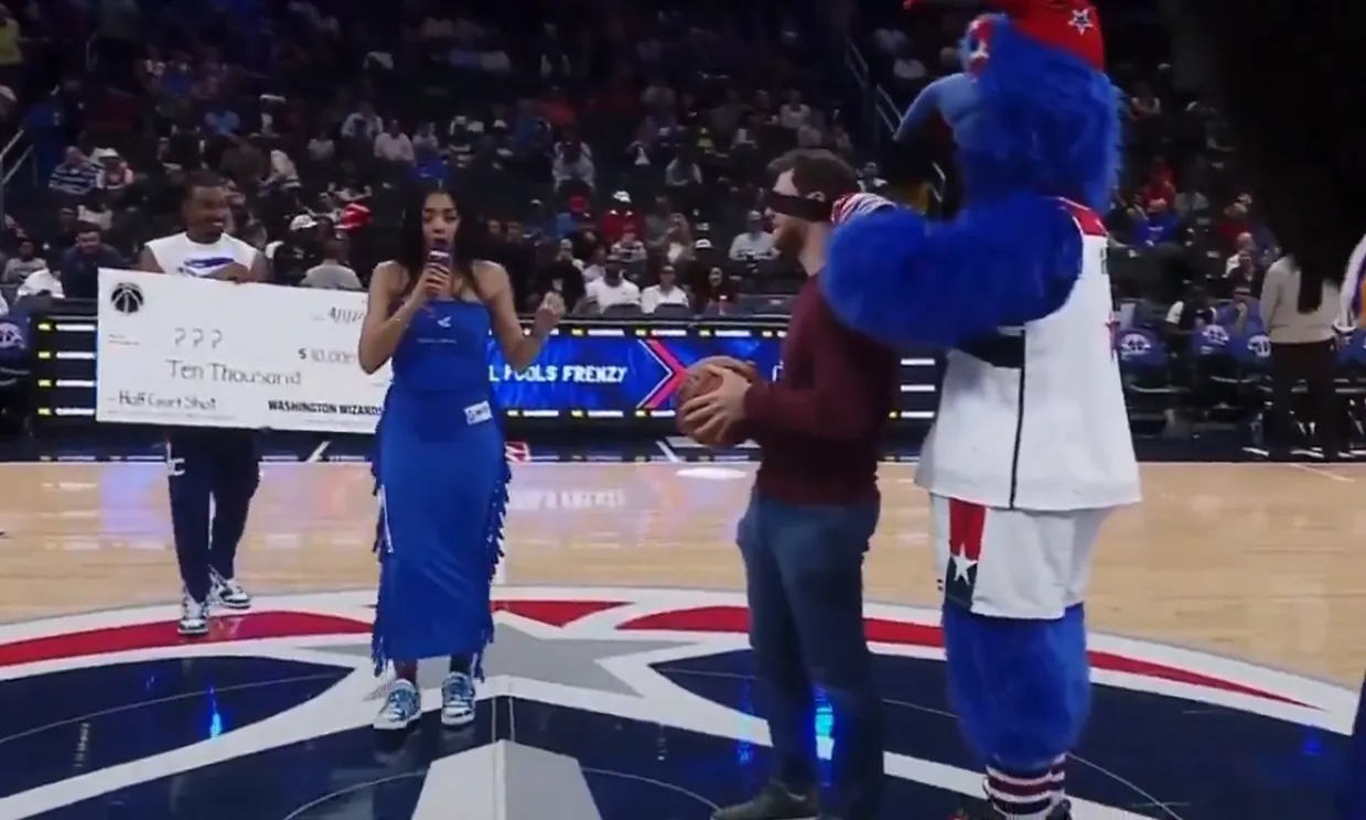 Las bromas de April Fools que pusieron al DMV a reír y a fruncir el ceño