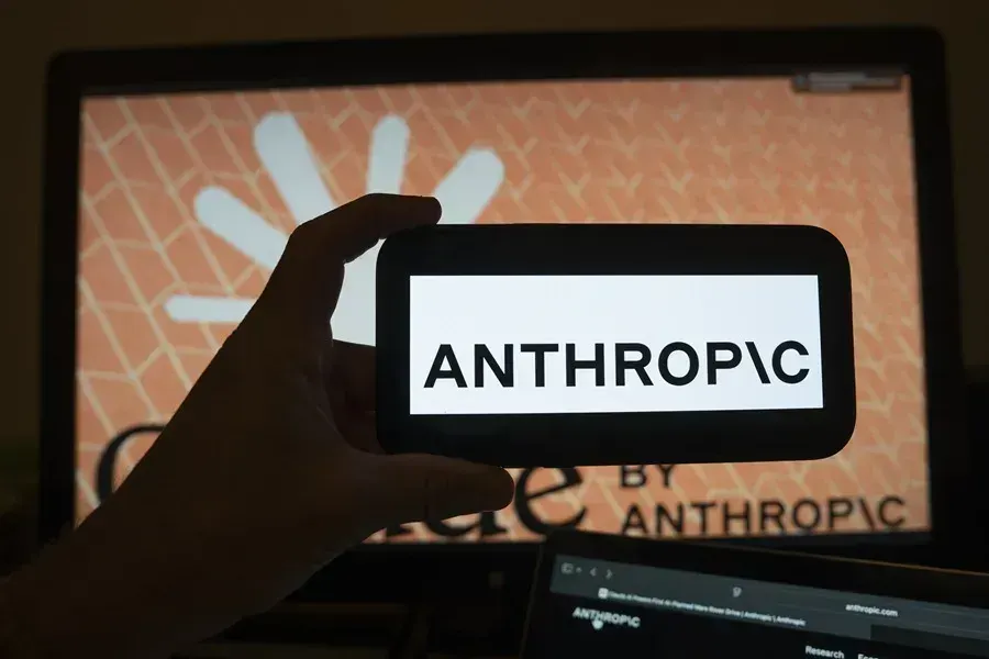 Anthropic pierde batalla legal para revertir designación de "riesgo" por parte del Departamento de Defensa