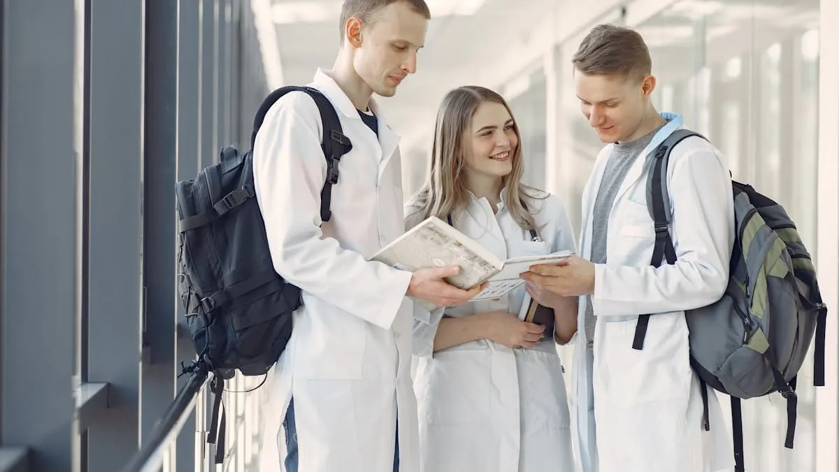 Howard University acerca la medicina a niños de primaria en sus propias comunidades de DC