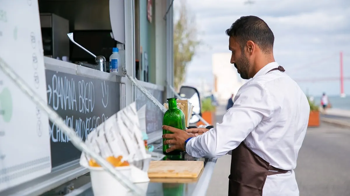 Negocios en Dupont Circle pierden hasta 42% de ventas por obra de Connecticut Avenue