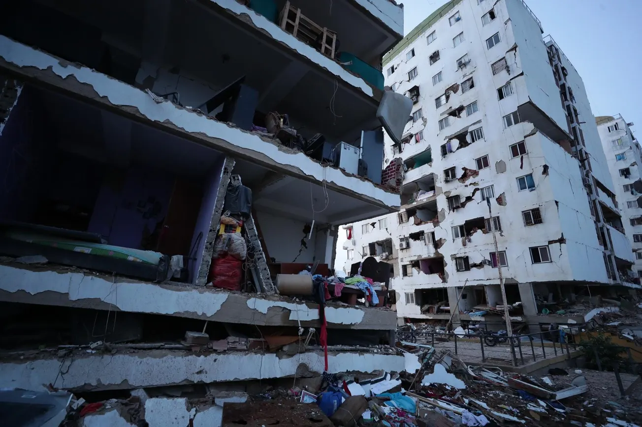 Doble terremoto en Venezuela deja al menos 164 muertos y casi 1.000 heridos