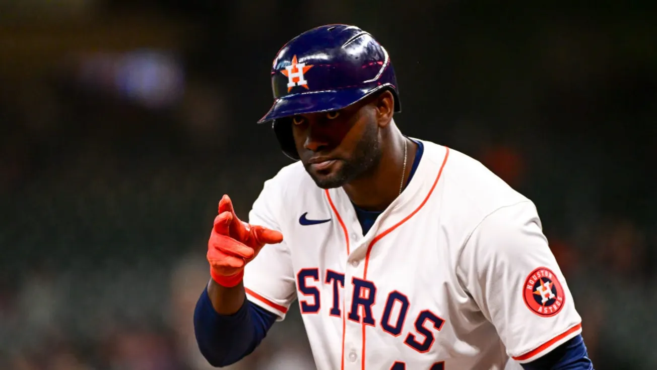 Yordan Álvarez rompe récord de boletos intencionales en MLB