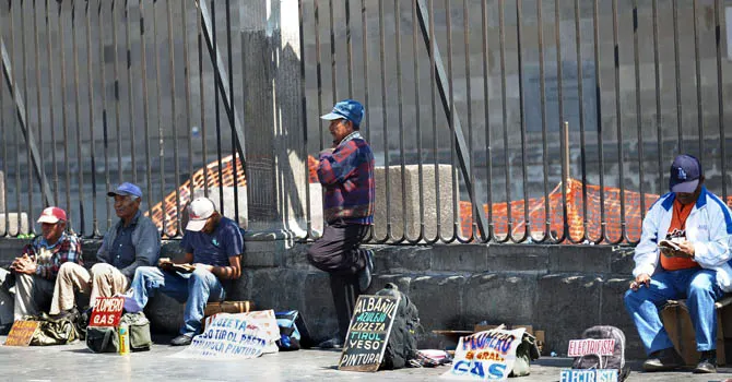 Tasa de desempleo en México se ubica en 33%