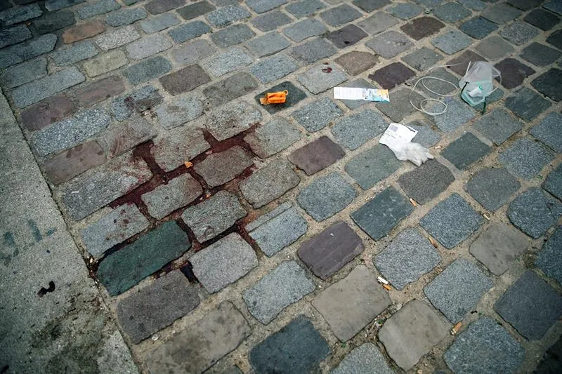 Siete personas heridas con arma blanca en el centro de París